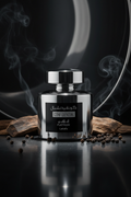 Lattafa Confidential Platinum Eau de Parfum 100ml - Lifestyle editorial árabe plateada